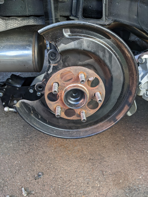 プリウスの30プリウス・流用ポン付け・114.3化計画・DIYに関する