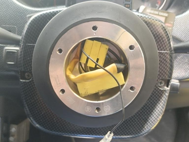 スイフトスポーツのクイックリリース・薄型クイックリリース・ショート