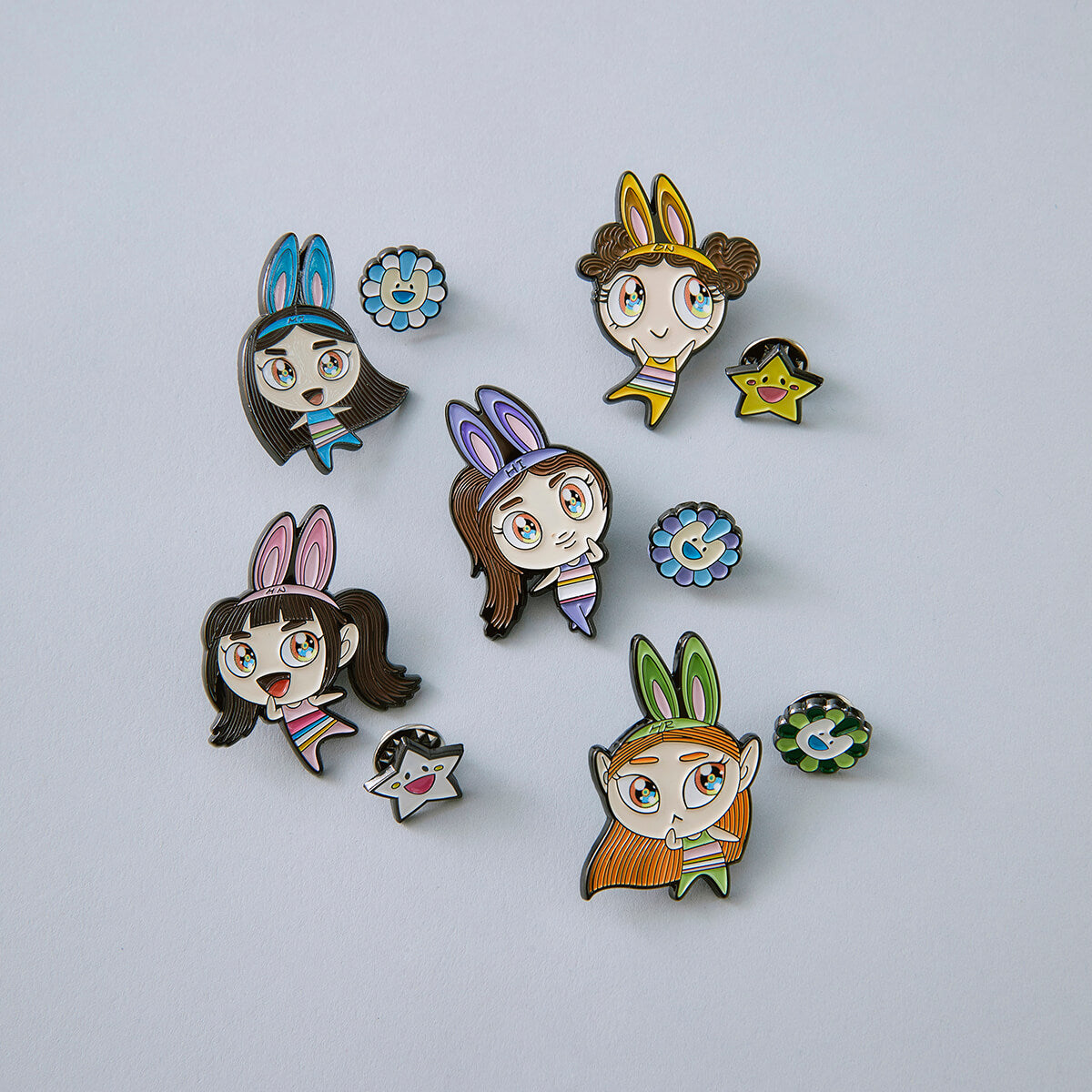 NewJeans x MURAKAMI Metal Pin Badge (HYEIN) – LINE FRIENDS_US