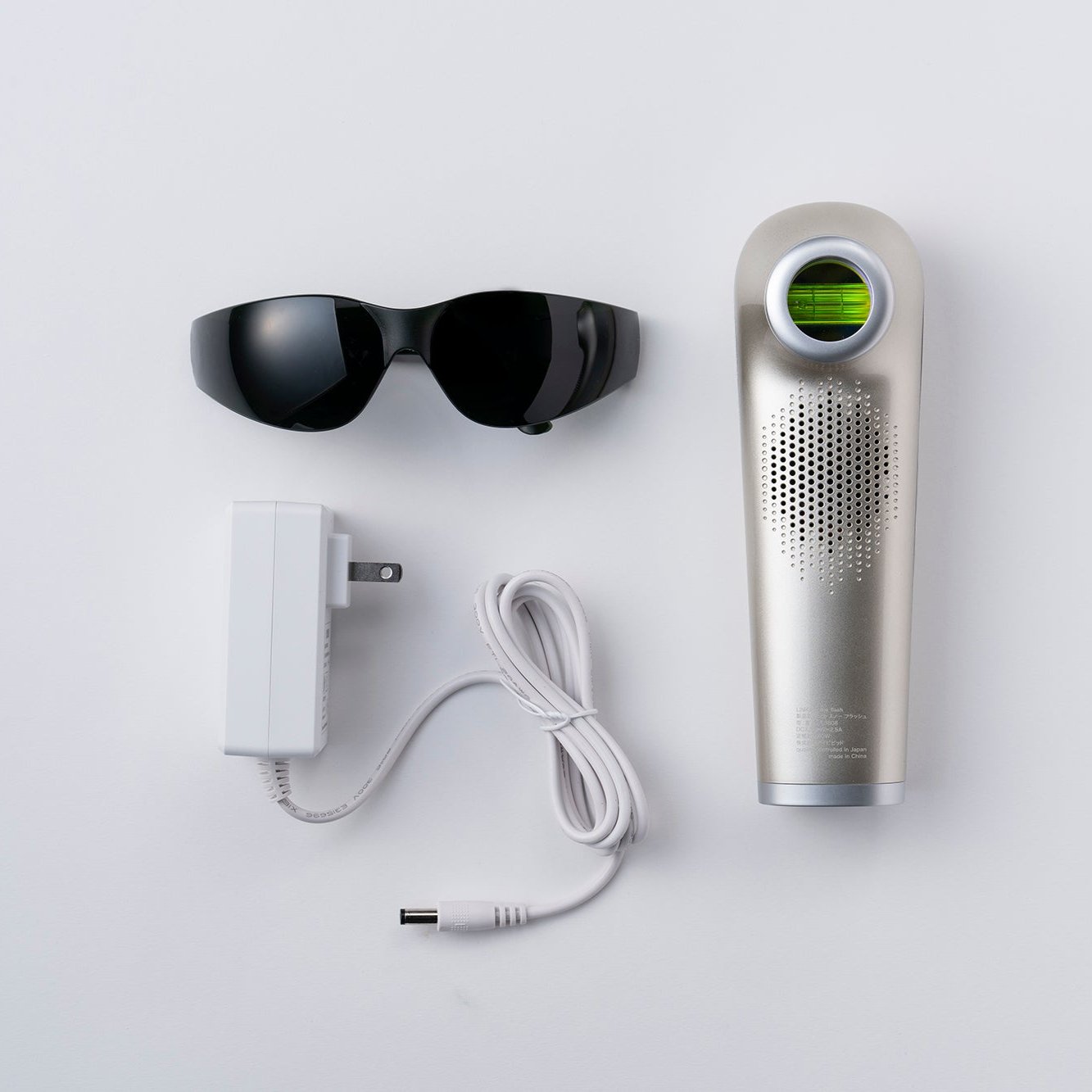 LINKA スノーフラッシュ（光エイジングケア美顔器）