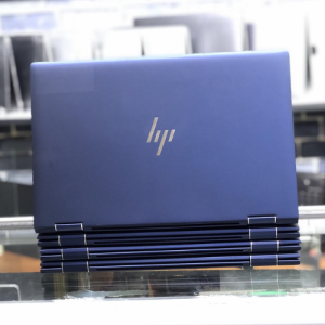 HP Elite Dragonfly Intel® Core™ i7-8565U (8th Generation) 16 GB