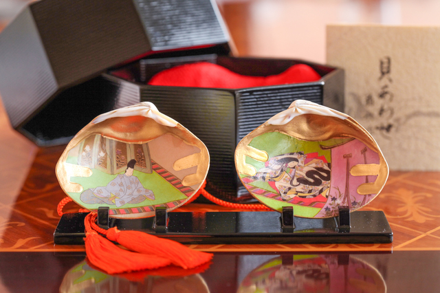 雛祭りの遊び「貝合わせ」。貝合わせの歴史と遊び方、つくり方