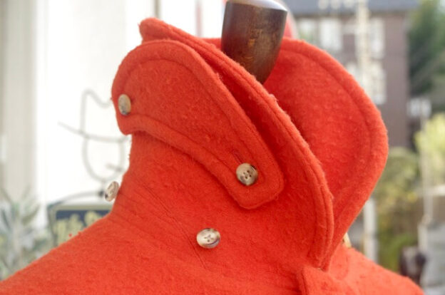 フード付きコートのオーダーメイド｜オレンジ色カセンティーノのメンズ