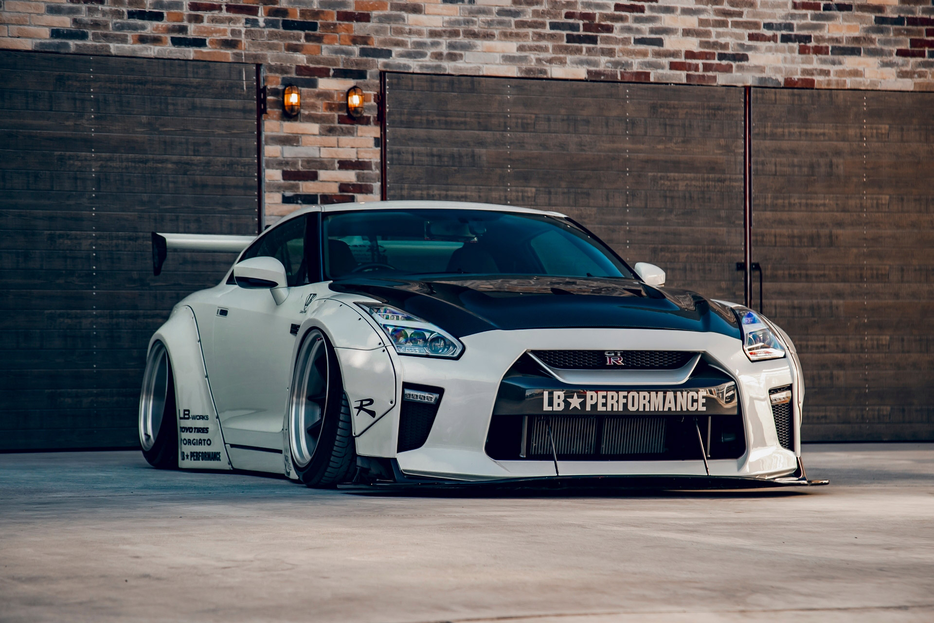 LB-WORKS NISSAN GT-R R35 type1.5 - LIBERTY WALK | リバティーウォーク