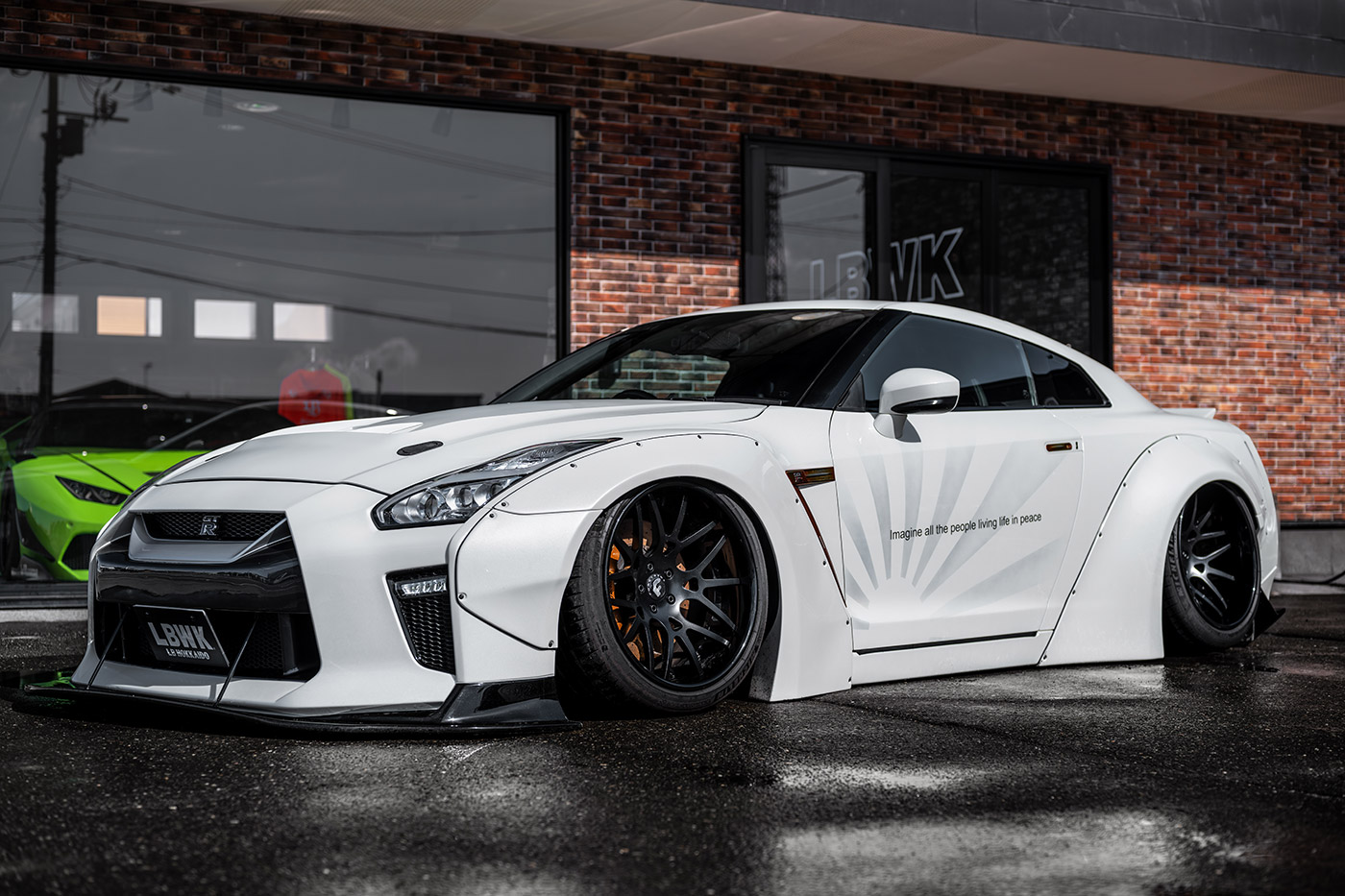LB WORKS NISSAN GT-R R35 type1.5 - LIBERTY WALK | リバティーウォーク