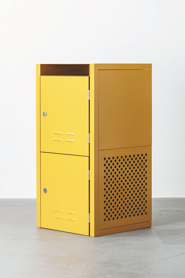 黄色の収納スペース付きヨーロッパ製デスク 黄色の収納スペース付き