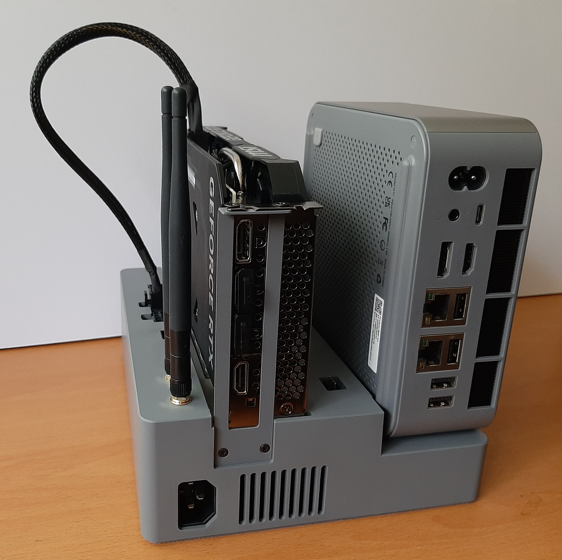 Beelink GTi12 Ultra and EX Docking Station Review: Mini PC dock