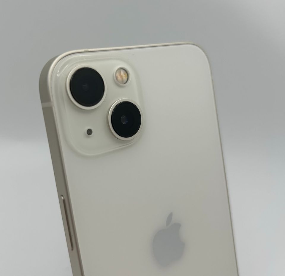 Apple iPhone 13 - Ligne à rabais