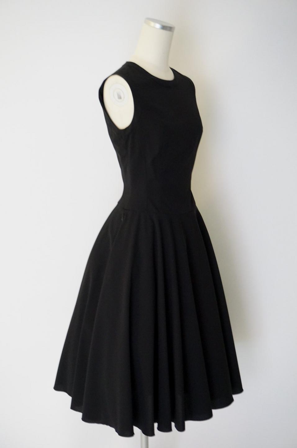 Rental Little Black Dress ten. / FOXEY ラウンドネック たっぷり