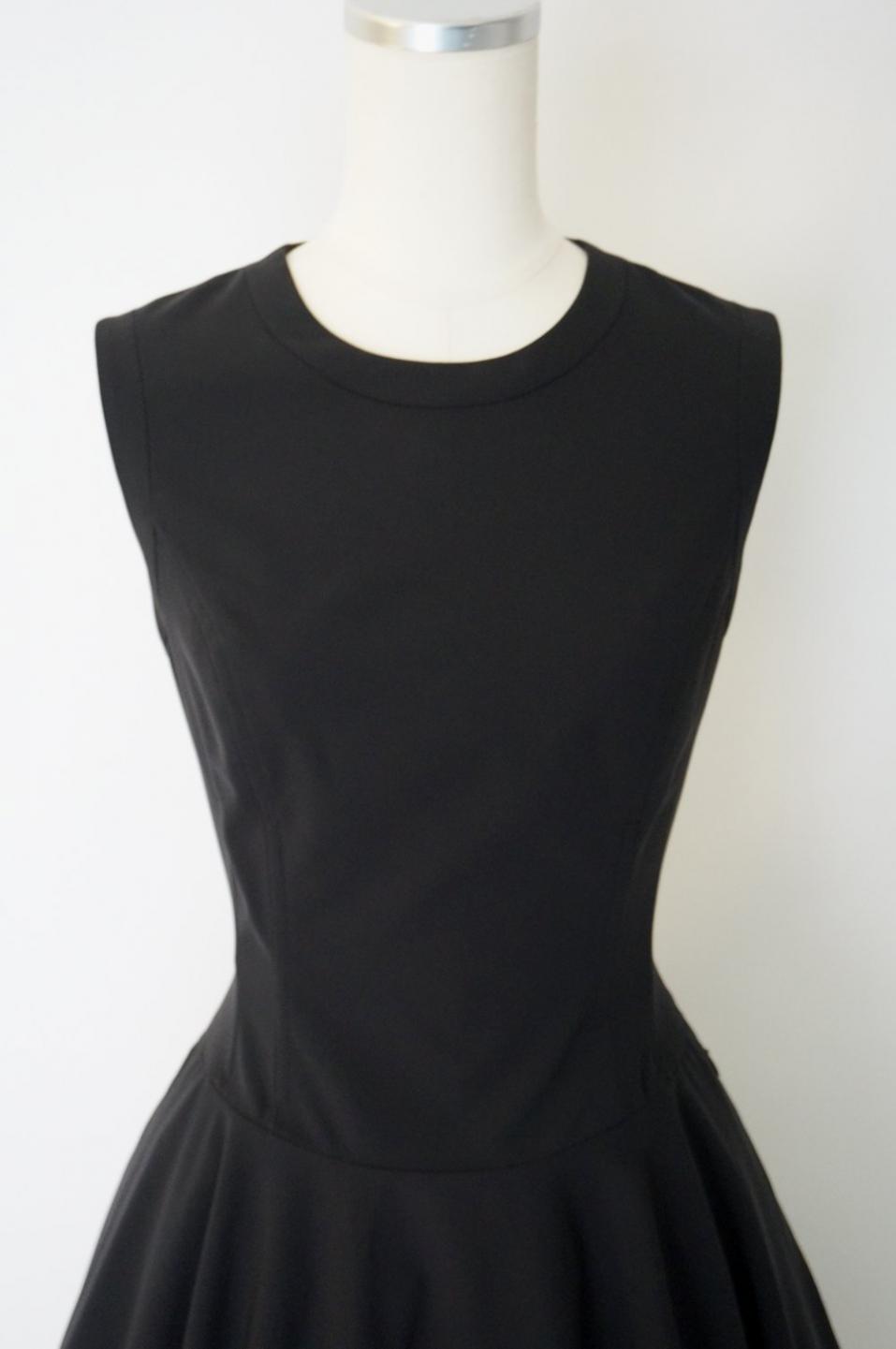 Rental Little Black Dress ten. / FOXEY ラウンドネック たっぷり