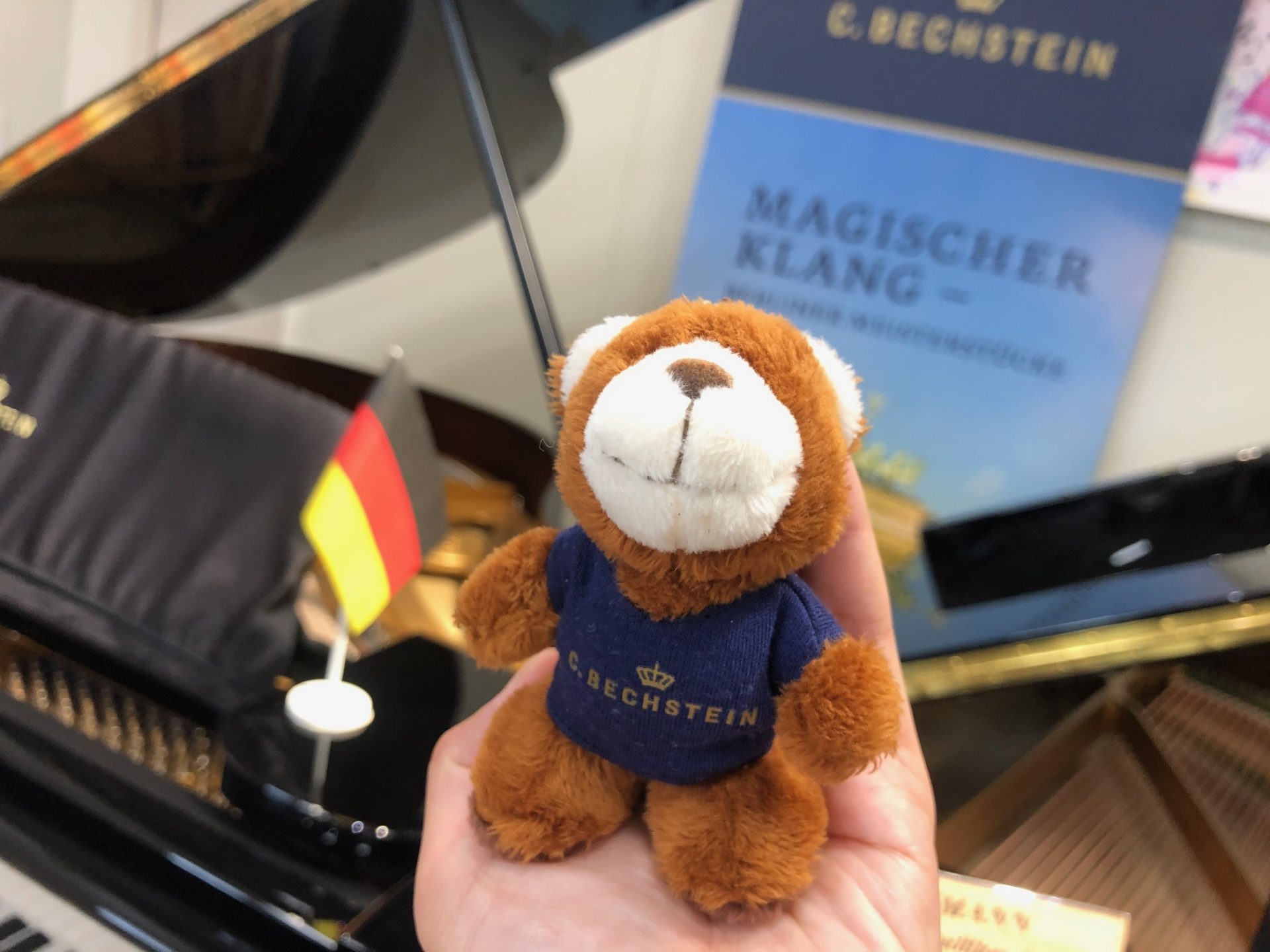 リトルピアニスト」を履いてベヒシュタインを弾こう！（新東京店