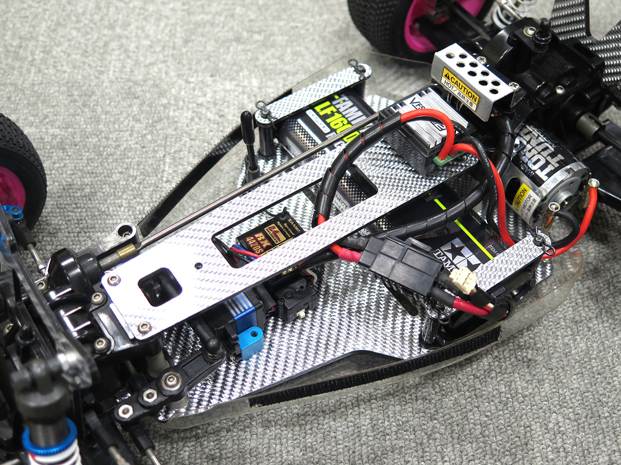 Yeah Racing】TOP FORCEのコンバージョンシャーシ : MachineのRC道