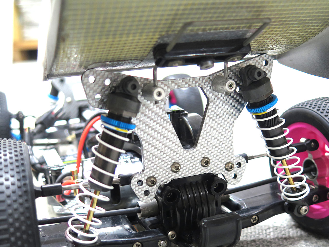 Yeah Racing】TOP FORCEのコンバージョンシャーシ : MachineのRC道