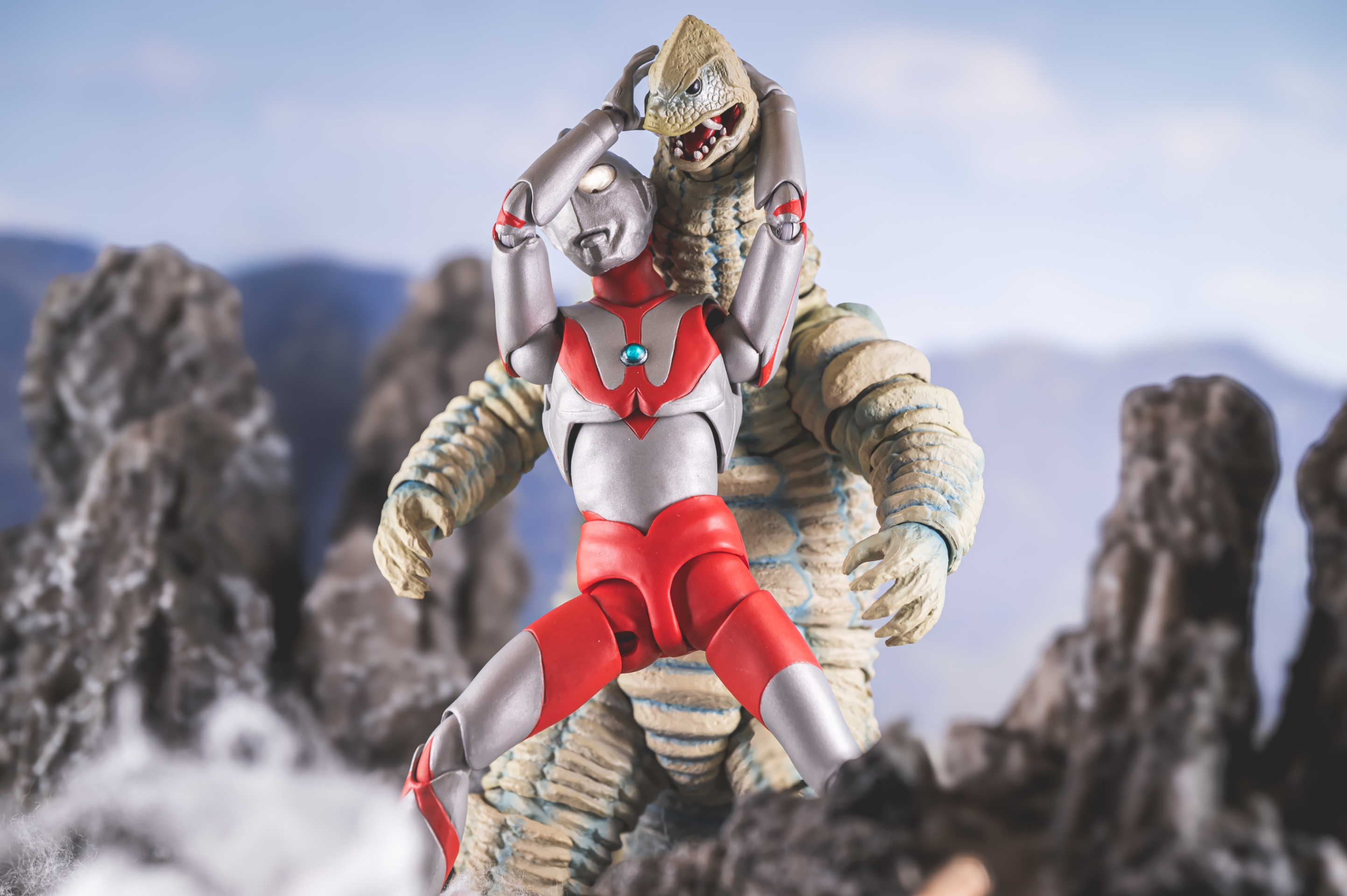 レビュー】S.H.figuarts レッドキング : 関節フィギュア庫