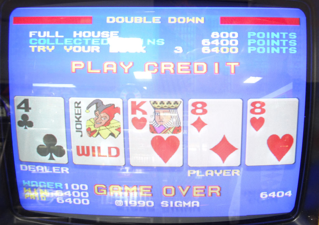 雑記：シグマの100ベットで遊べるビデオポーカー : メダゲーを買う