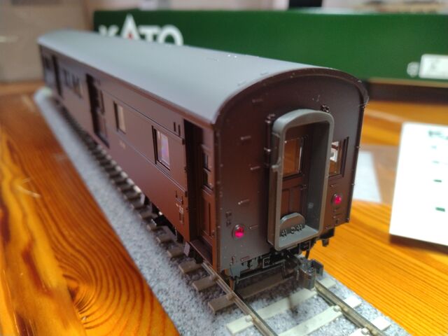 KATO HO マニ60 350 ・マニ61 350 荷物車 : クローゼットの中の鉄道模型