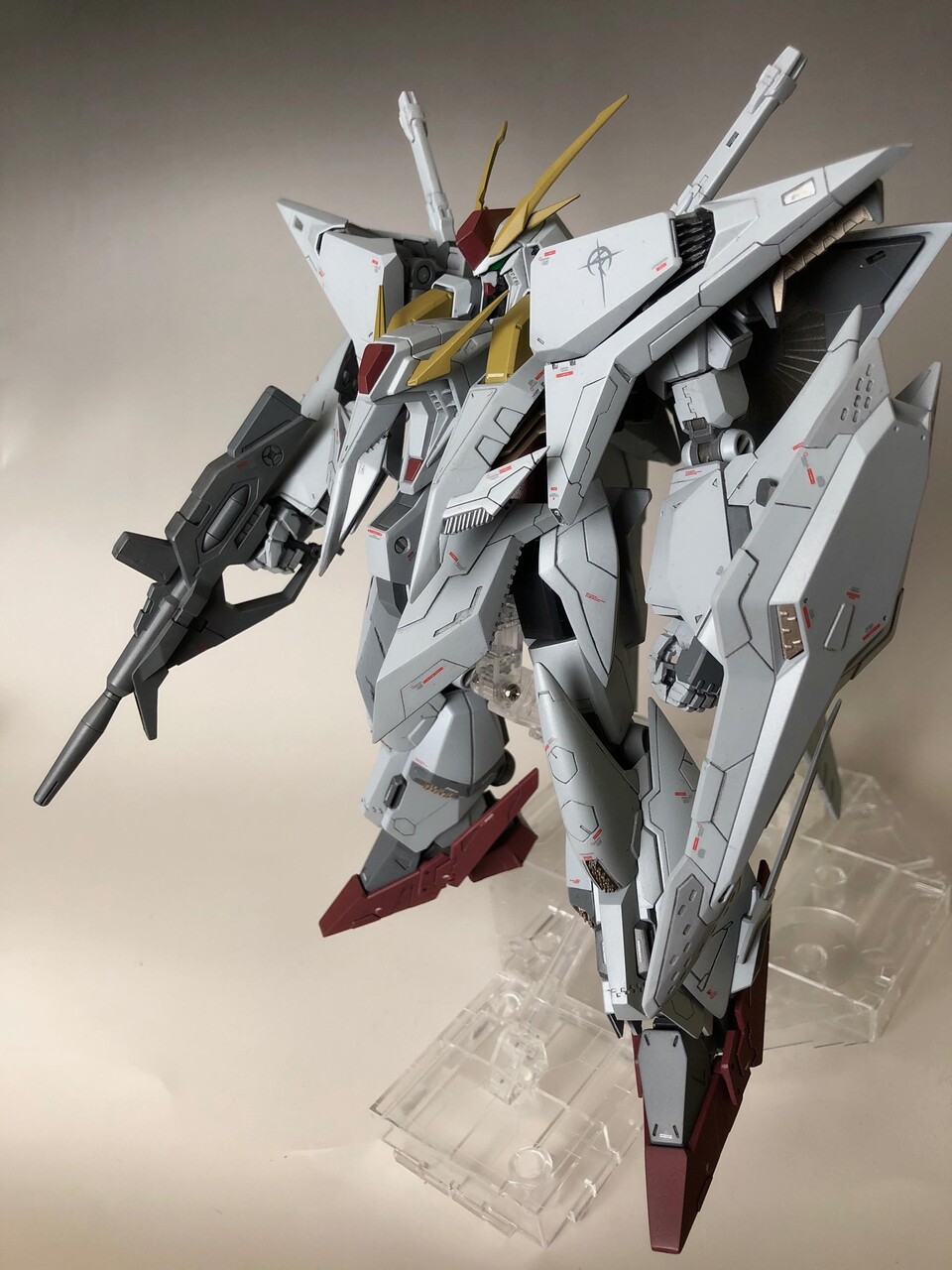 hgucクスィーガンダム製作記その19 完成 : 戦争の子犬たち