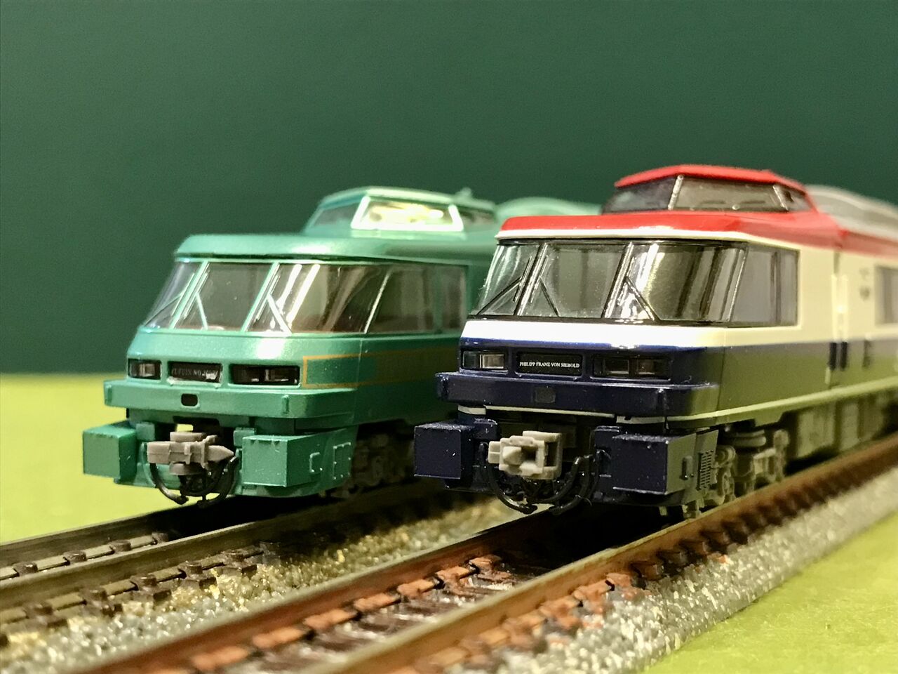 マイクロエースの「キハ183系1000番台」を並べてみました。 : エヌゲ道