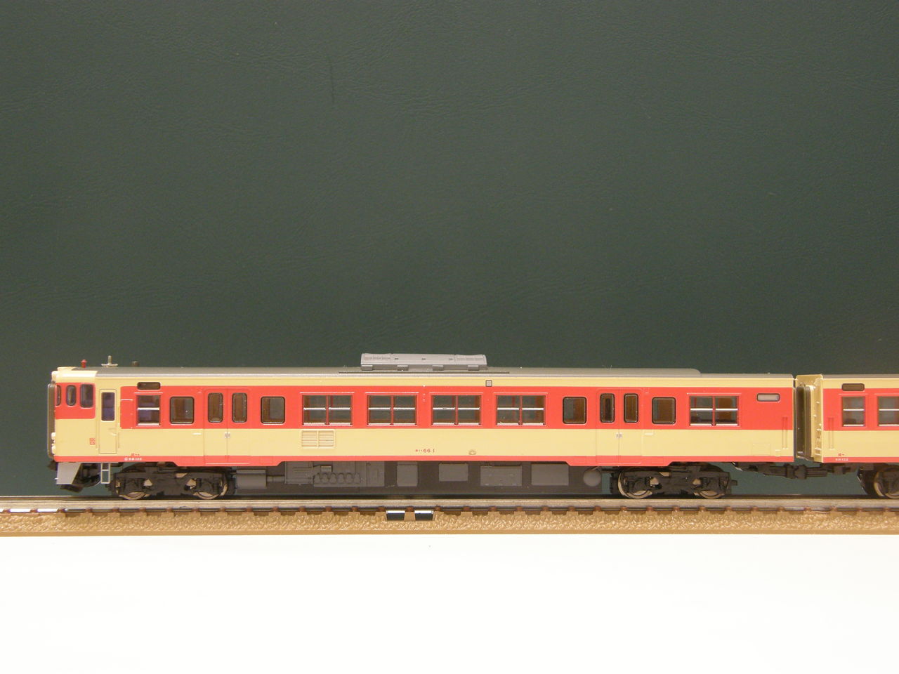 マイクロエース 「キハ66・67系 ディーゼルカー 復活国鉄色」 : エヌゲ