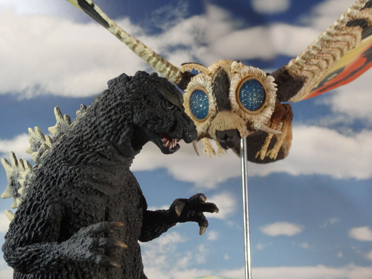 モスラ対ゴジラ（1964） 1／200モデル彩色済み完成品 : ミドリ