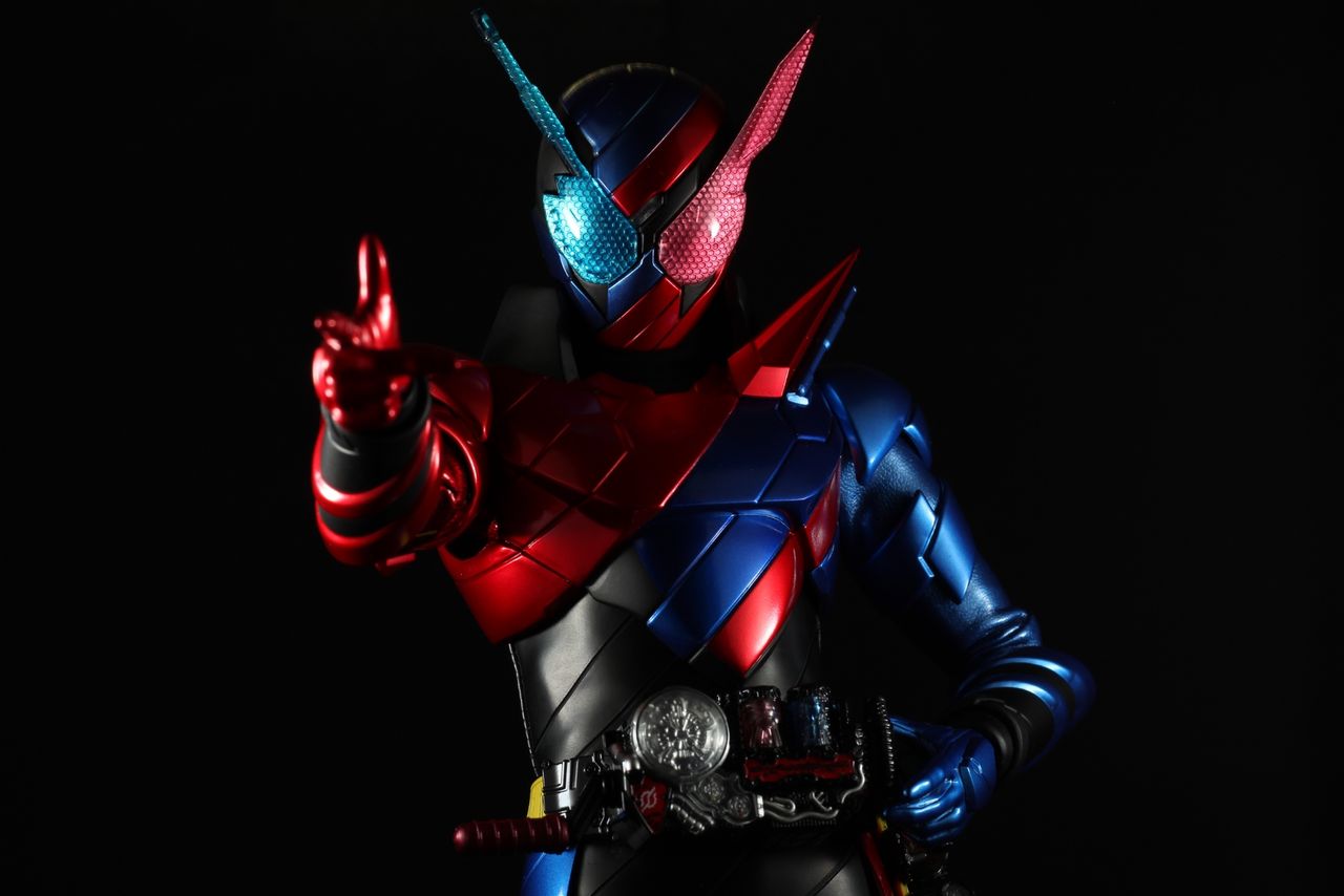 レビュー】RAH GENESIS 仮面ライダービルド ラビットタンクフォーム