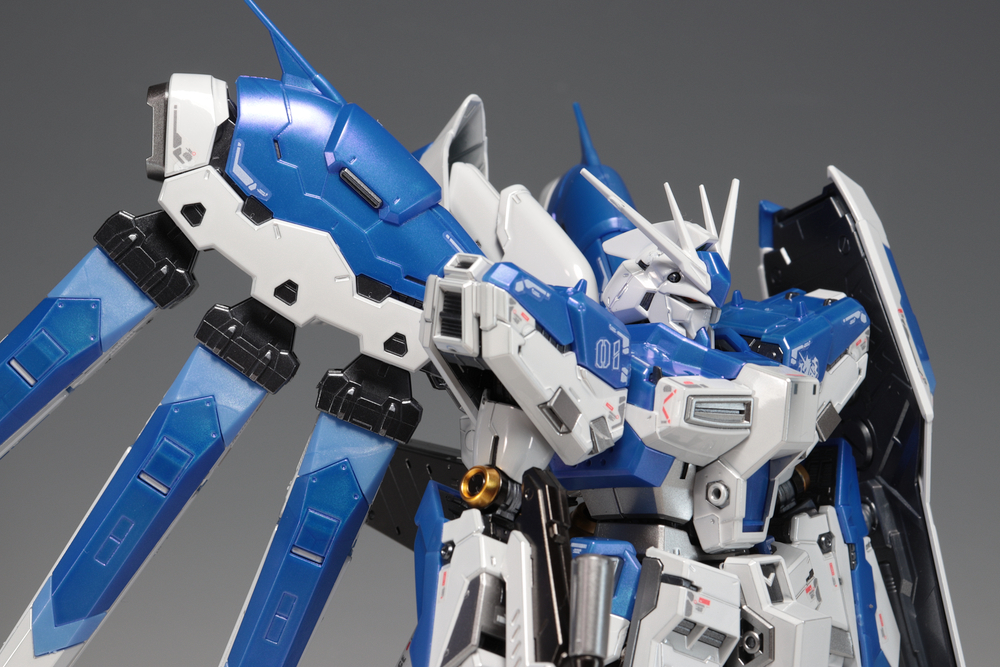 RG Hi-νガンダム チタニウムフィニッシュ 完成 : デンデロの消失
