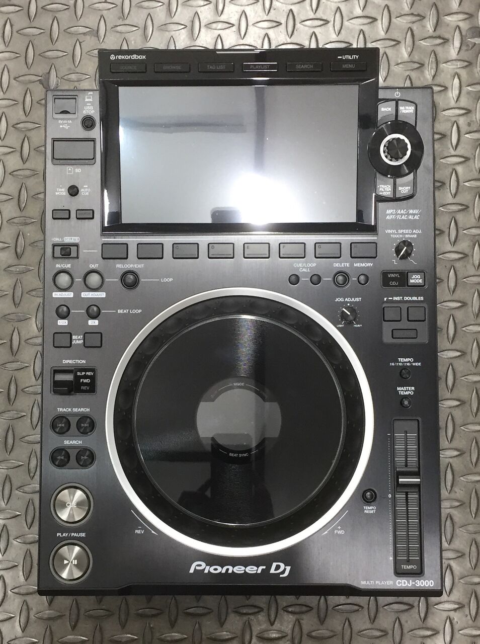 Pioneer DJ CDJ-3000 ※美品!! が 2台入荷!! 9/26(火)中古DJ機材情報