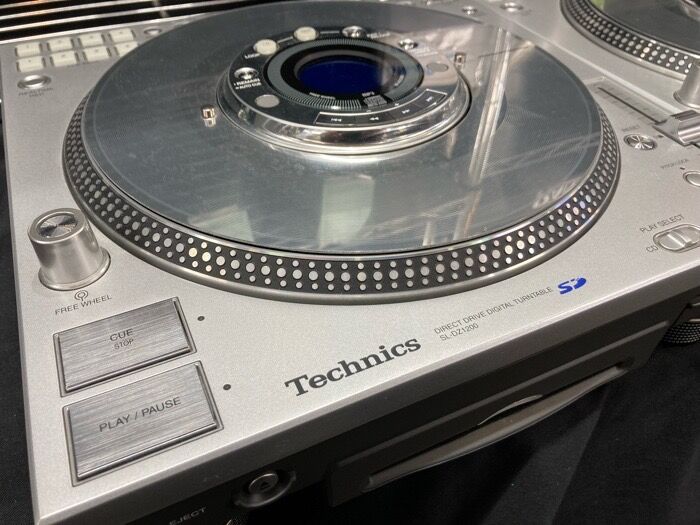 TECHNICSから発売されたCDJ「SL-DZ1200」がUSED機材として入荷