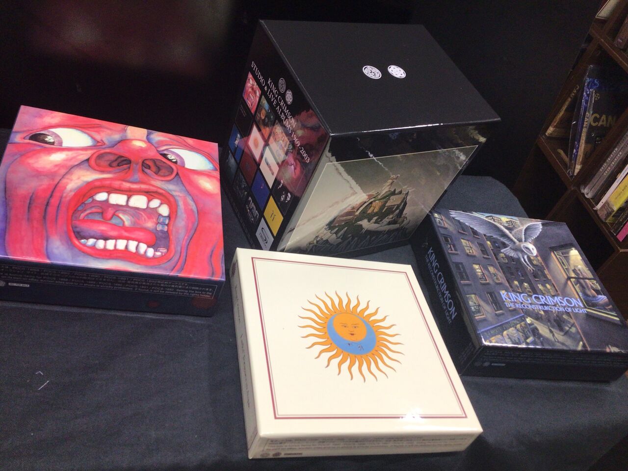 中古CD】豪華特典BOXもあります！キングクリムゾンまとまって入荷