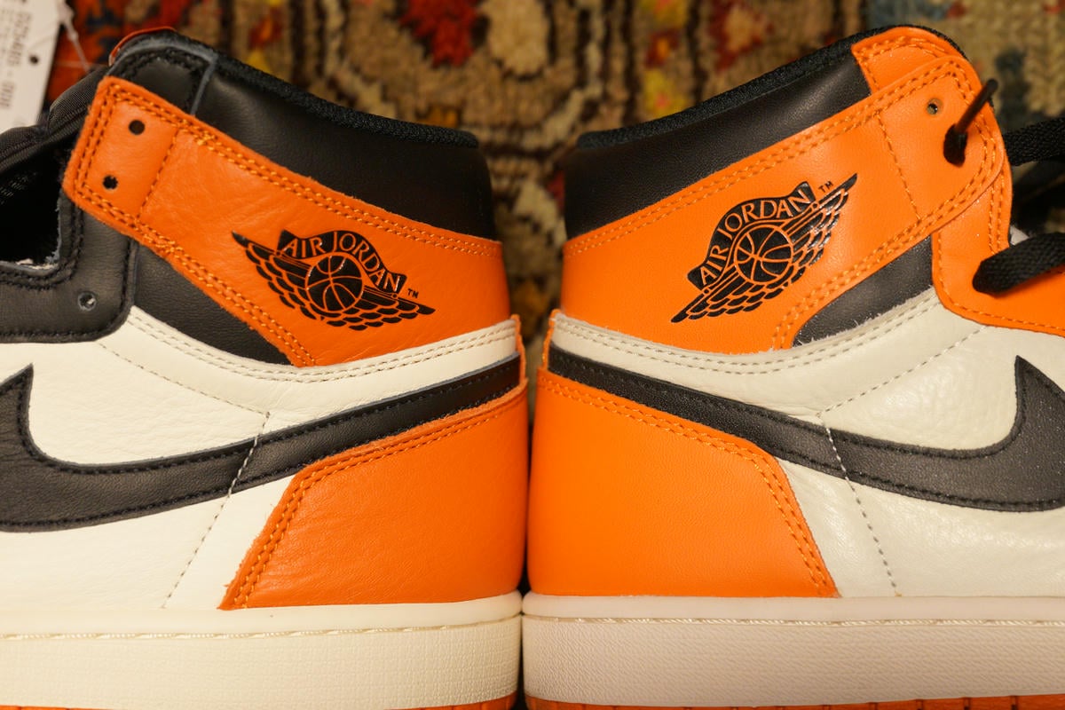 レビュー】2025年版 エアジョーダン1 シャタバのレザーの質感や