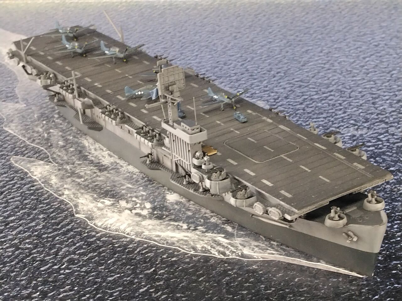 タミヤ 1/700 アメリカ海軍 護衛空母 「ボーグ 1945」 : 常磐重工