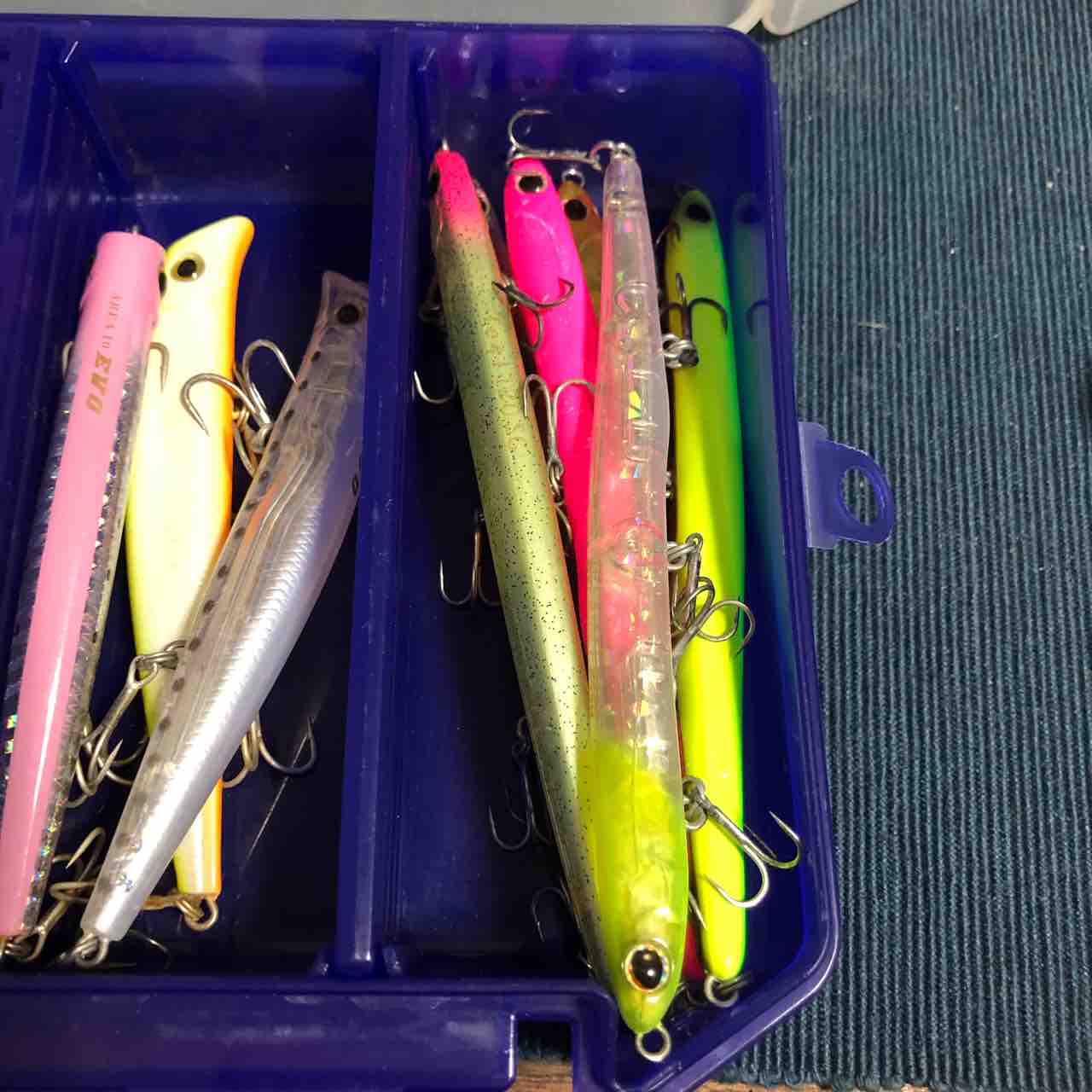 ルアーボックス】長物ルアーにはT字型（VW2010ND-T） : シーバス