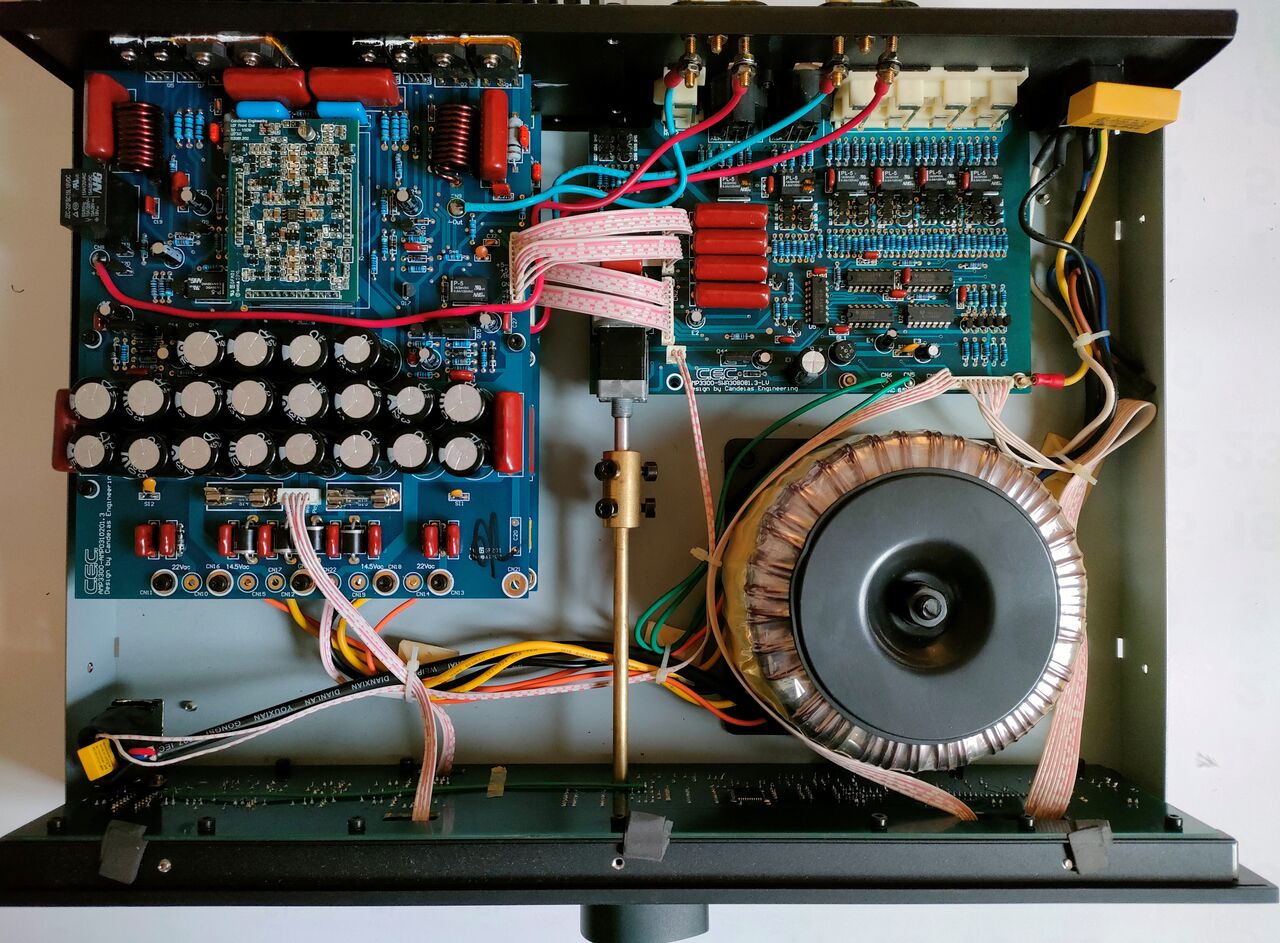 CAUTION C.E.C プリメインアンプAMP3300R C.E.C. : AMP3300R - 中古