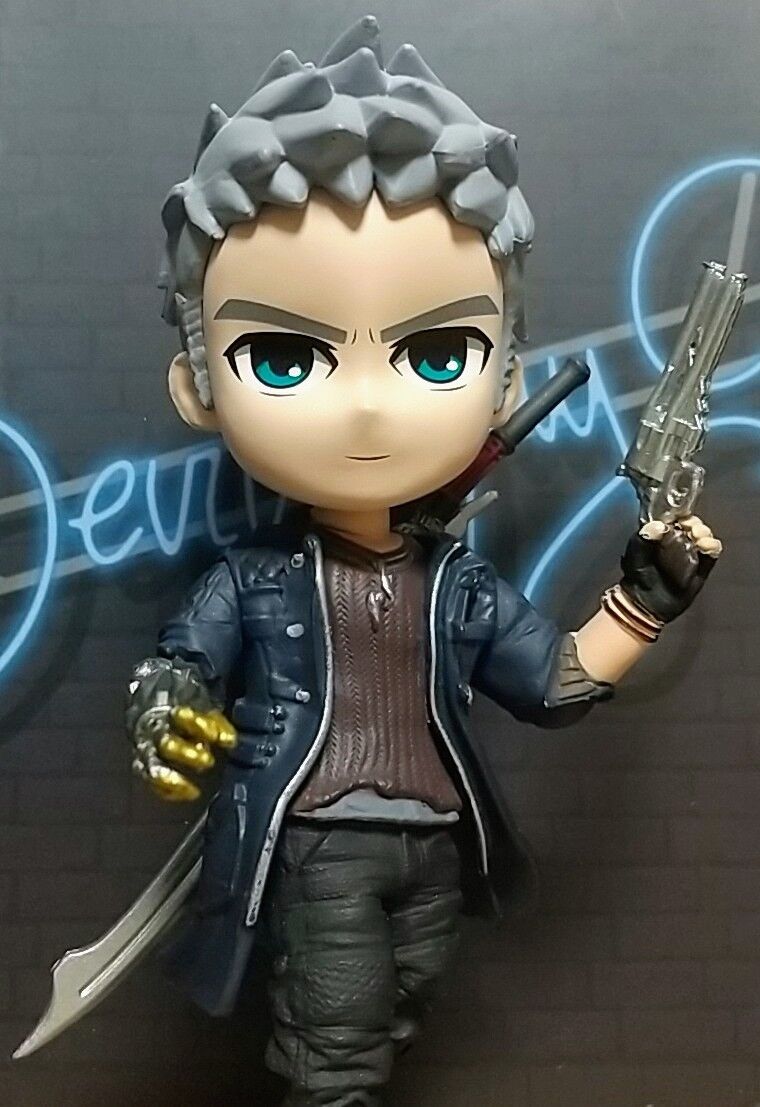 デビルメイクライ5のネロのミニデフォルメフィギュア】ASMUS TOYS Q