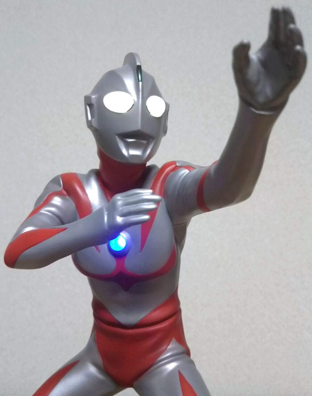 カラータイマーの赤点滅も再現】大怪獣シリーズ ULTRA NEW GENERATION