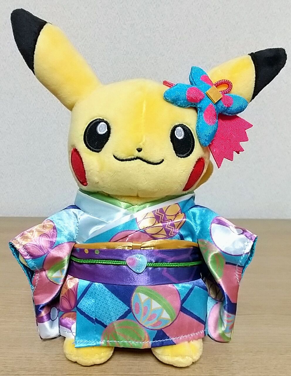 金沢のお土産にぴったり♪】ぬいぐるみ 加賀着物のピカチュウ ポケモン