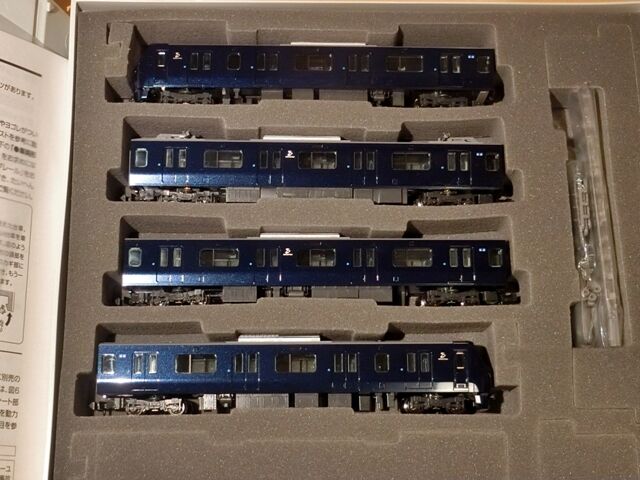 TOMIX 相鉄12000系がやって来た1 : 横浜西部急行の備忘録2(きまぐれ