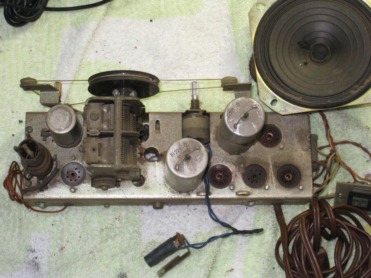 ビクター真空管ラジオ5A-28の修理 : 真空管ラジオ修理キッシー工房