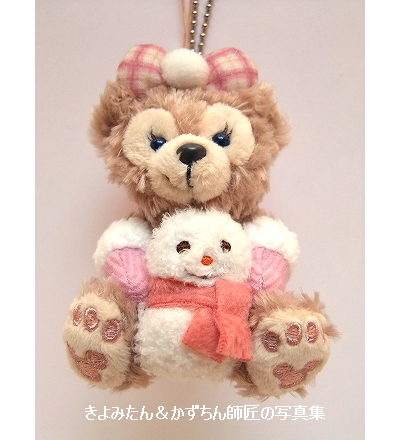 ダッフィーのウィンターホリデー2019 ぬいぐるみバッジとストラップ