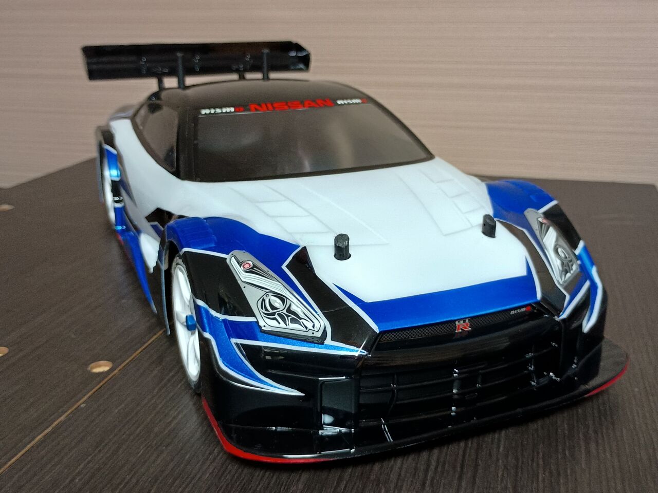 ボディ作成 MOTUL AUTECH GT-R : つねきちのRCblog