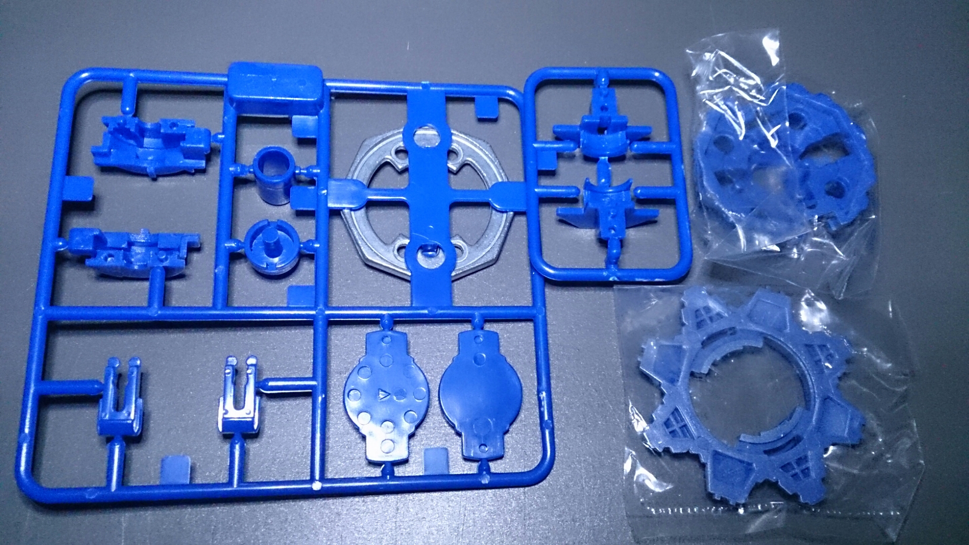 ドラシエルFブルーメタルver.の開封 : lekeulionのブログ