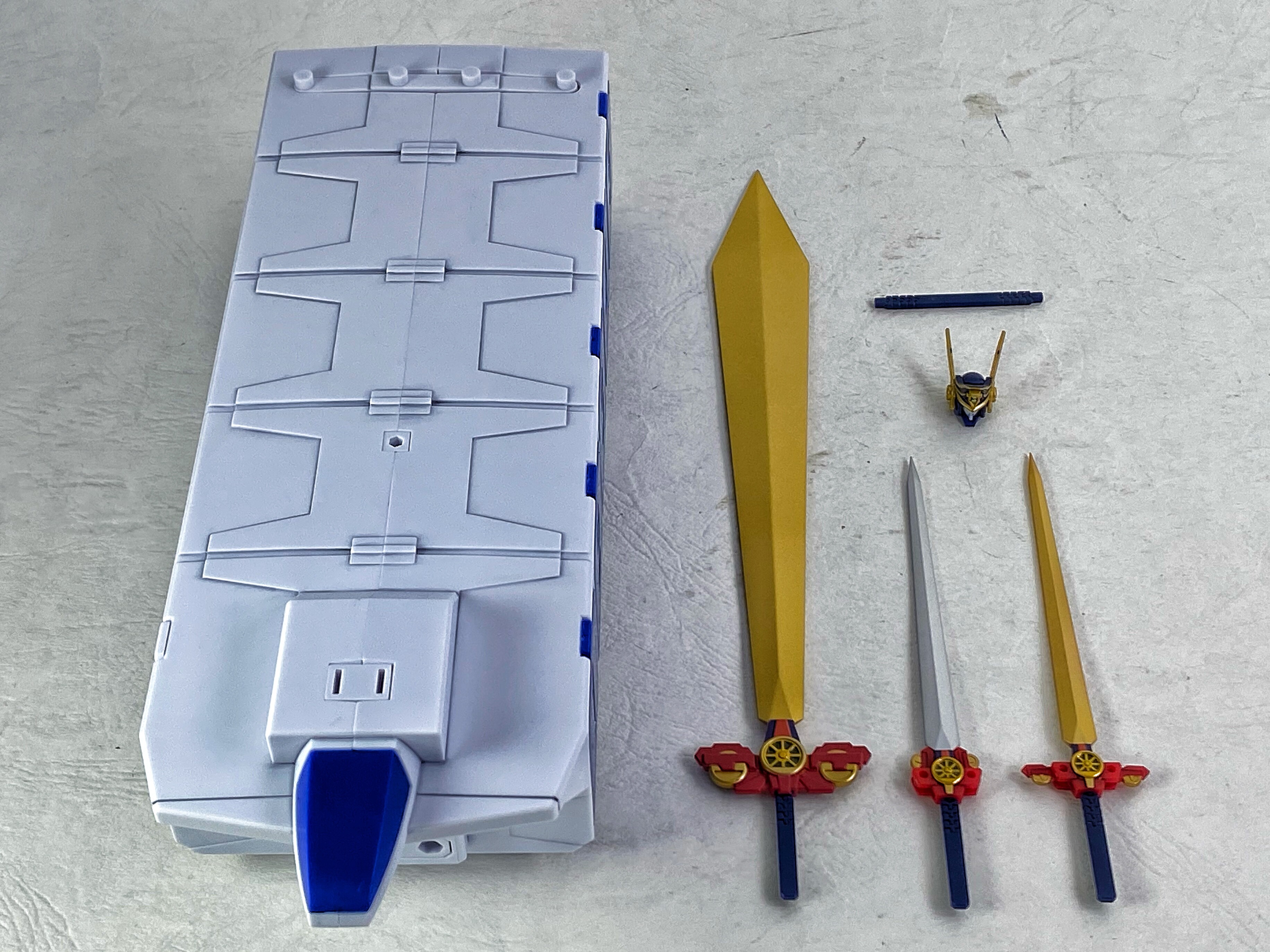 SMP 勇者特急マイトガイン カイザーキャリア&嵐を呼ぶ動輪剣スペシャル