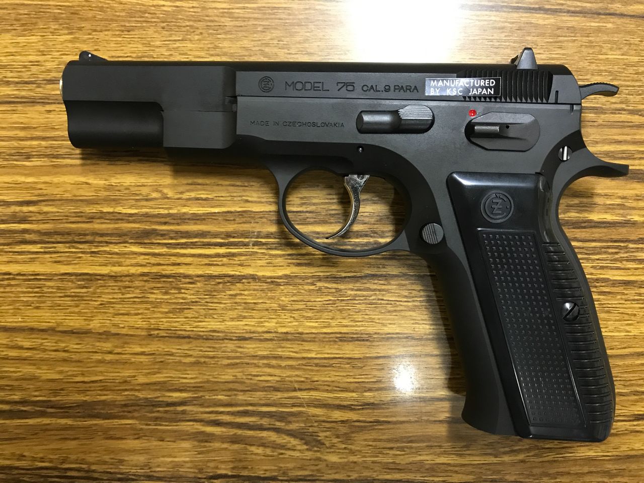 エアガンレビュー】KSC CZ75 1st Version GBB : Bravo1は自重で落下します