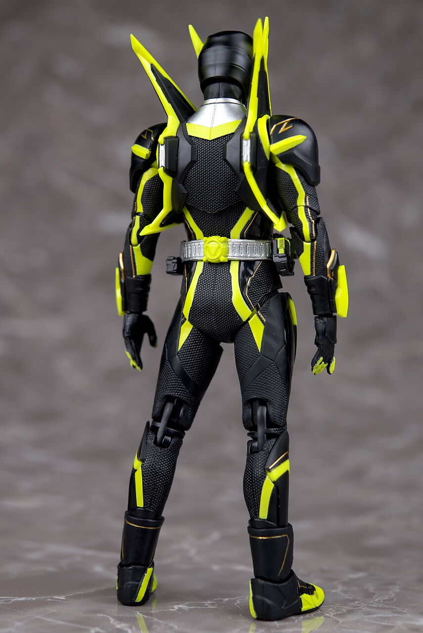 S.H.フィギュアーツ 仮面ライダーゼロワン シャイニングホッパー