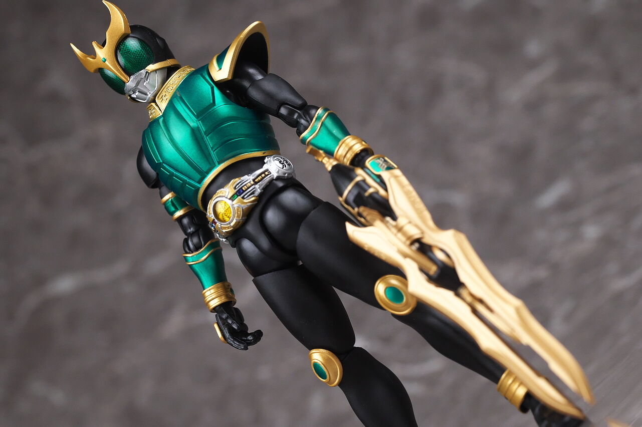 S.H.フィギュアーツ（真骨彫製法） 仮面ライダークウガ ライジング