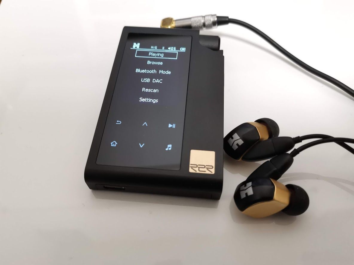 HIFIMAN R2R2000 REDとR2R2000 Blackの音質比較 : メタラーの