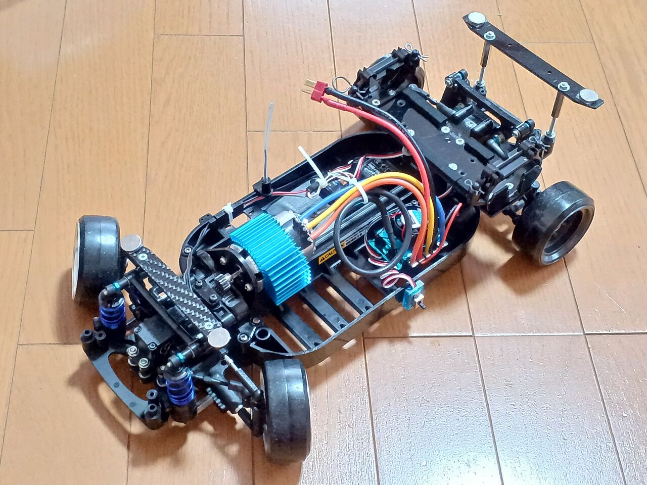 2024/7/27の作業：タミヤ TT-01のフロントモーター化④ : お父さんの