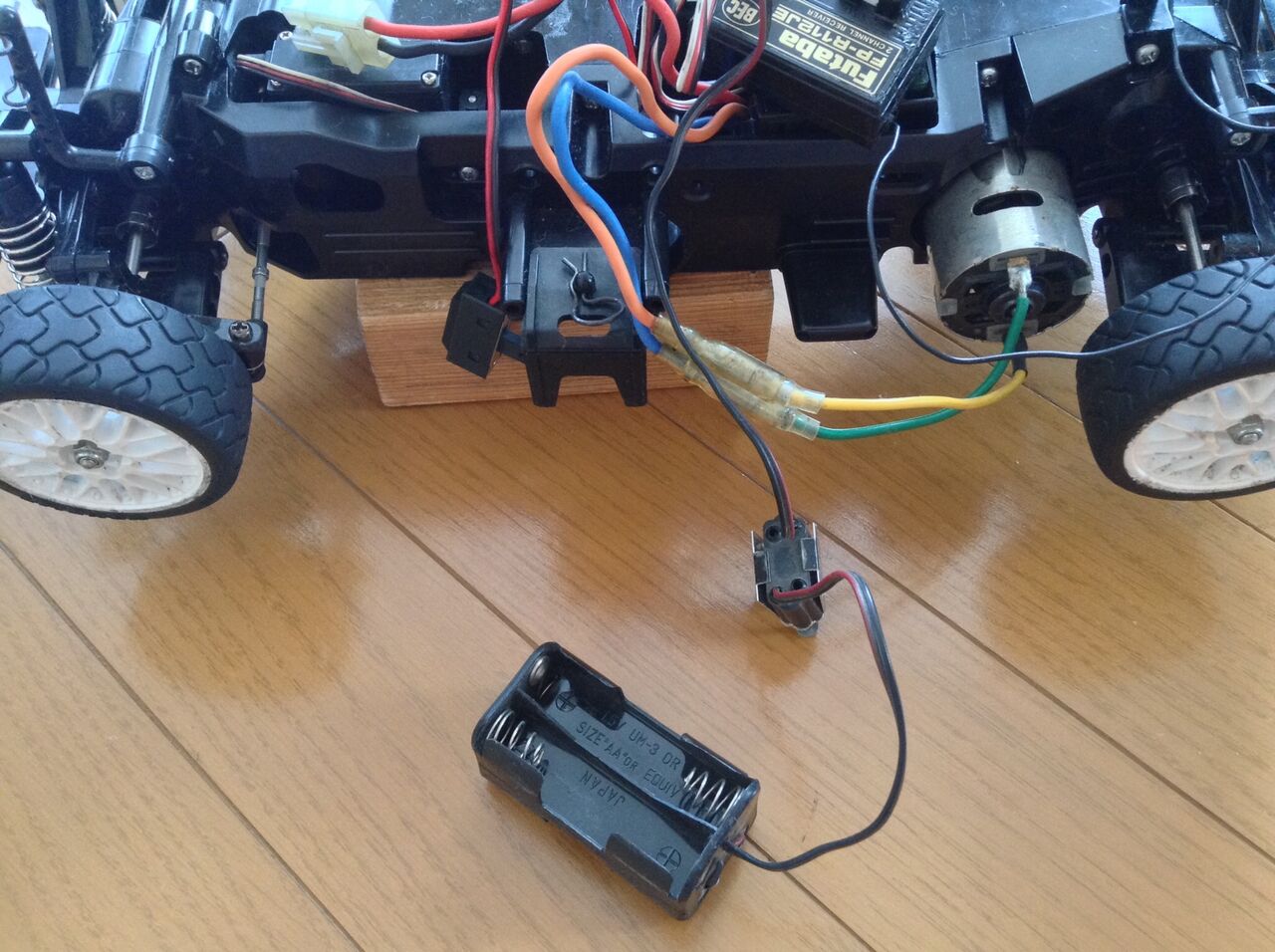 タミヤラジコン カウンタック ビンテージ サーボ、受信機 無断変速付き