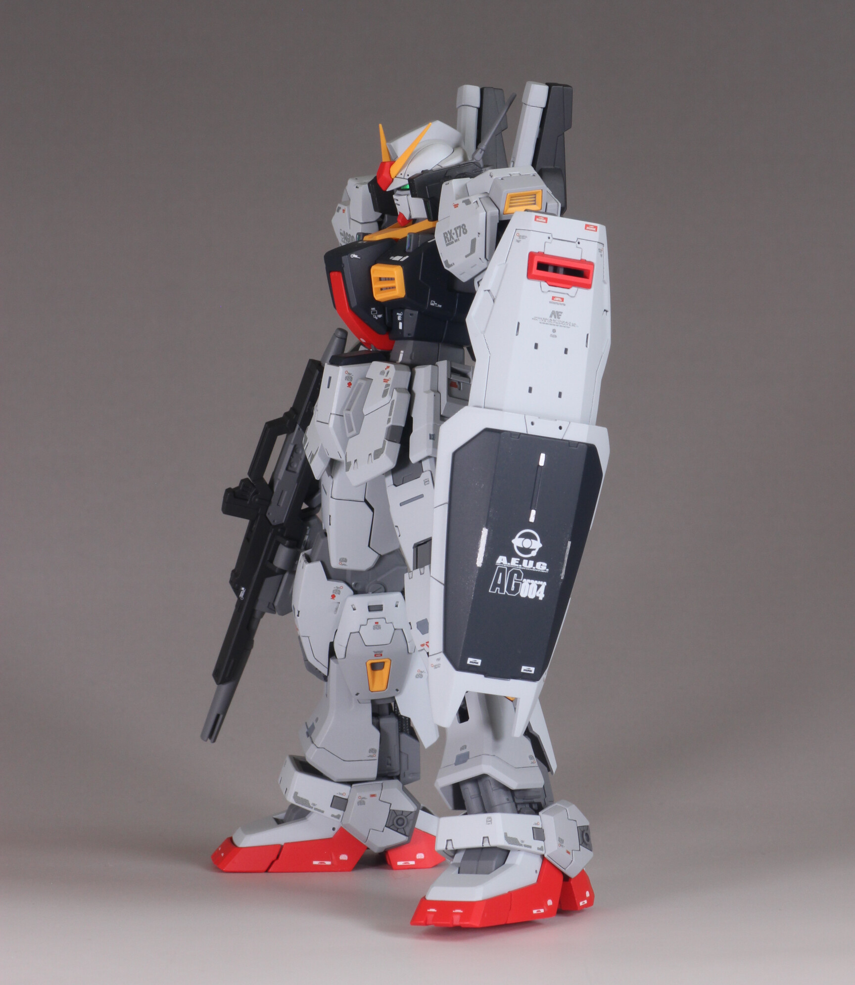 RG 1/144 ガンダムMk-II エゥーゴ仕様 全塗装 : Namicomのガンプラ