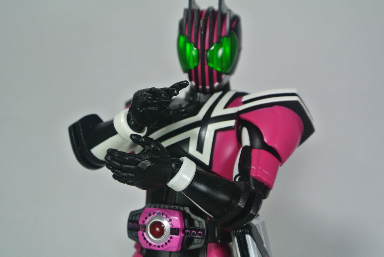 S.H.Figuarts 仮面ライダーディケイド（ネオディケイドライバーVer